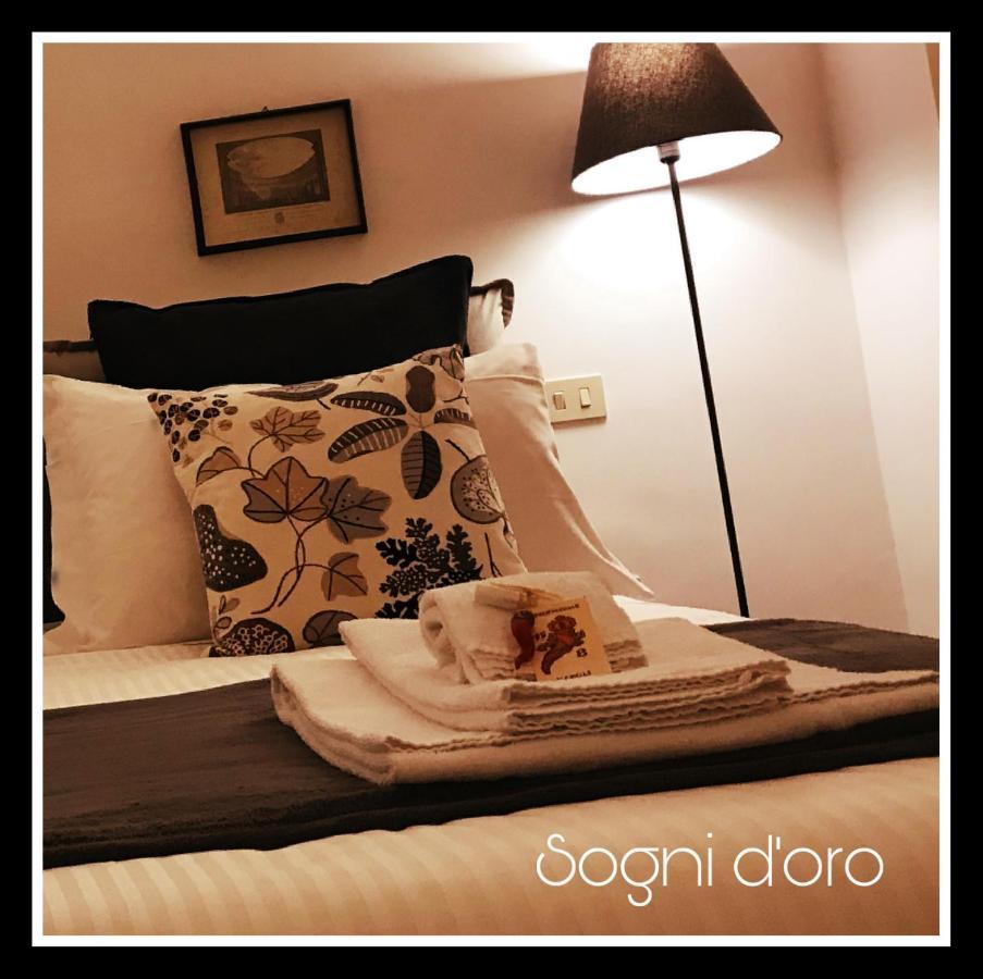 Casa Vacanze Pizzofalcone 41b Napoli Esterno foto