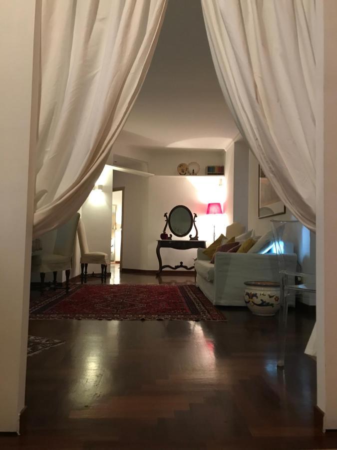 Casa Vacanze Pizzofalcone 41b Napoli Esterno foto