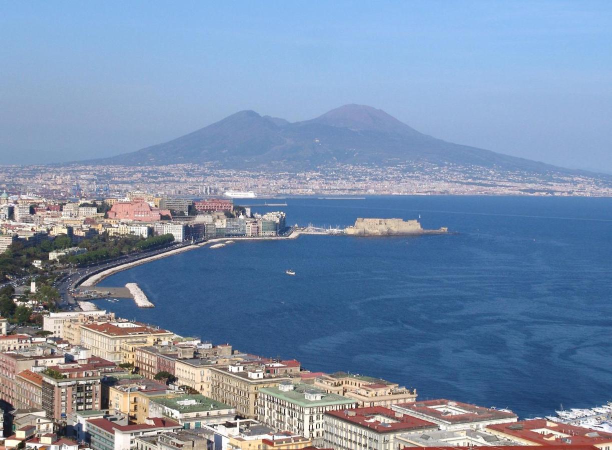 Casa Vacanze Pizzofalcone 41b Napoli Esterno foto
