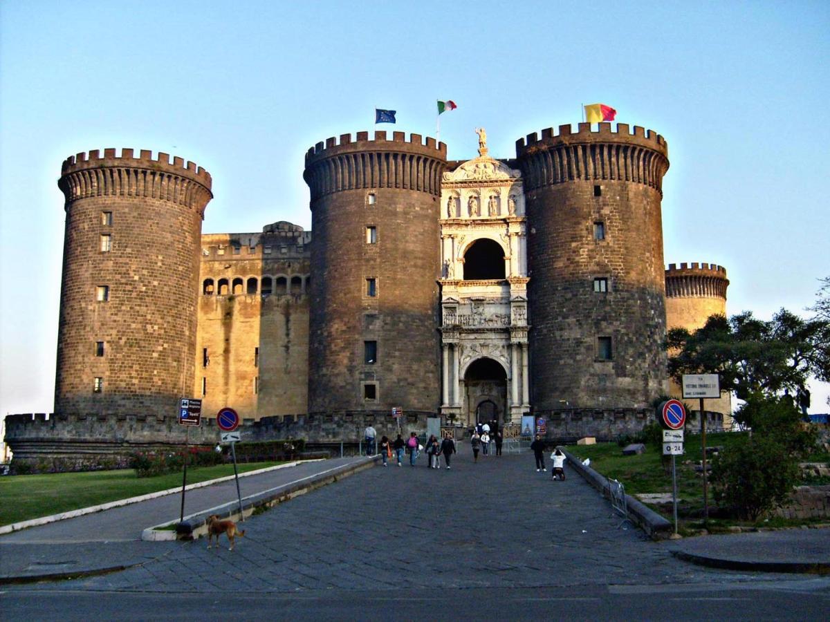 Casa Vacanze Pizzofalcone 41b Napoli Esterno foto